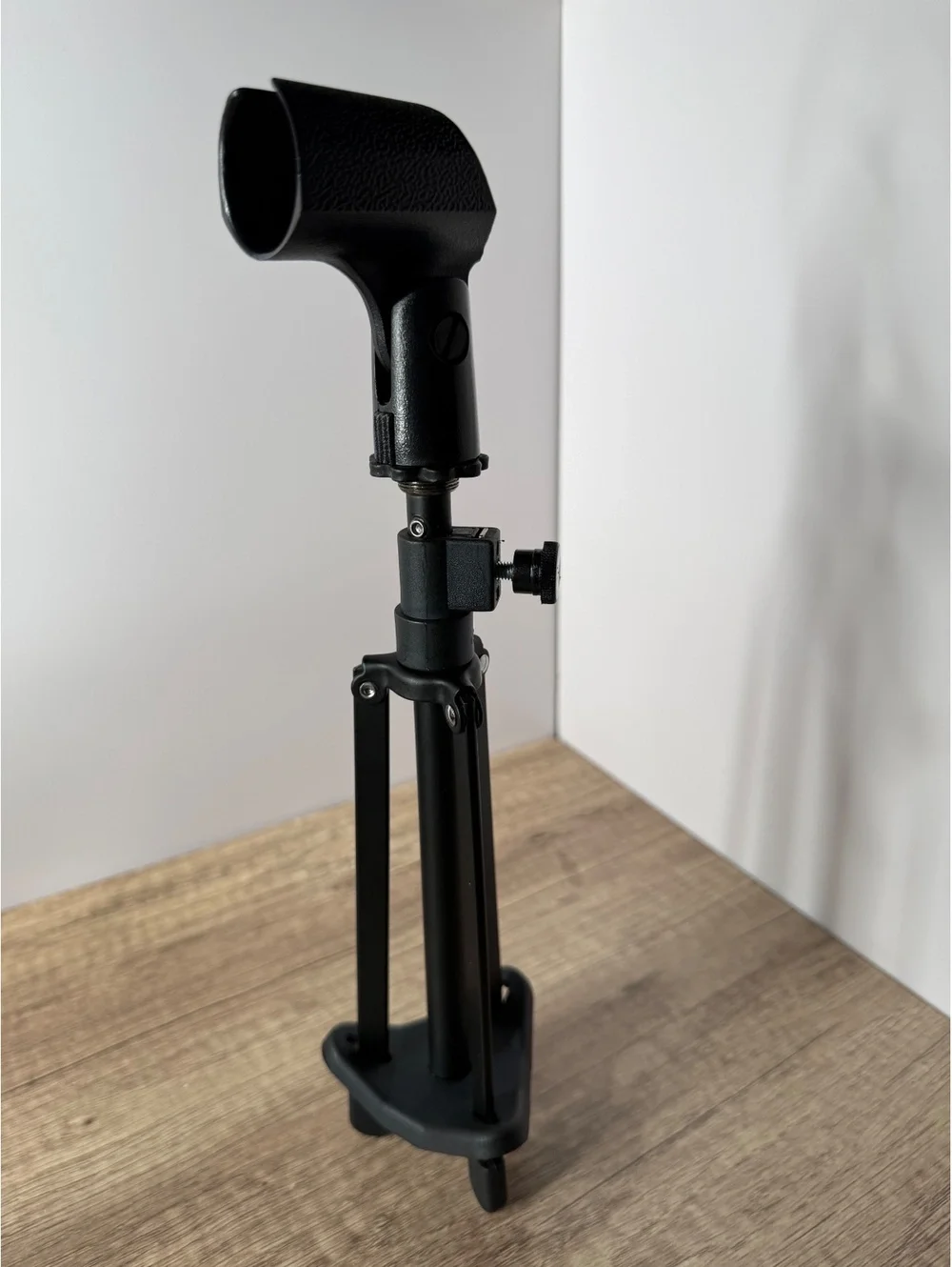 Nu-Era Adjustable Microphone Stand with Carrying Bag